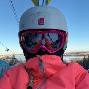 Meet your Posher, Ella